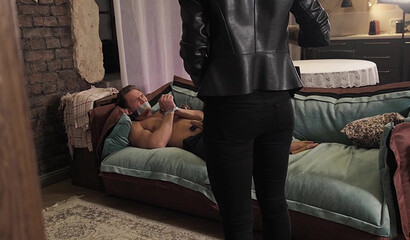 Русские полицейские жестко насилуют телку которая хотела их наказать