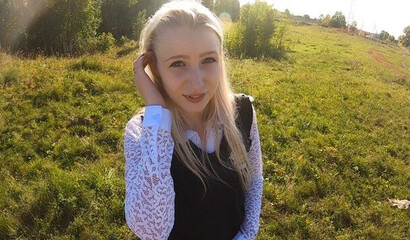 Накормил студентку спермой, запикапив на красивой машине!