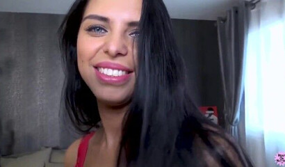 Соси глубже! - русская сисястая телка проходит порно кастинг