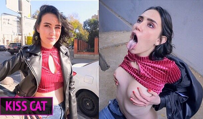 Выебал доверчивую студентку в подьезде и кончил в рот