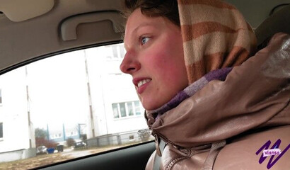 Жарким сексом парень согрел русскую девушку