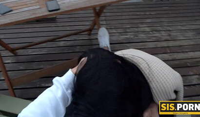 Брат шантажом заставил русскую сестру сосать большой член