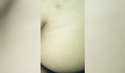 Спонтанно присунул жопастой сестрёнке в подъезде, пока никого рядом не было