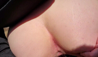 Моя одноклассница после уроков показала сиськи и киску, и даже разрешила потрогать