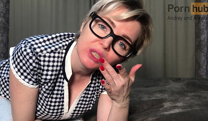 Анна Витольдовна научит искусству дрочки. Самое главное - записывать конспект.